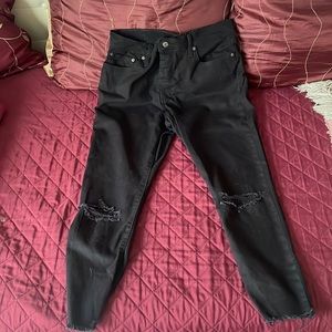 Levi Size 32